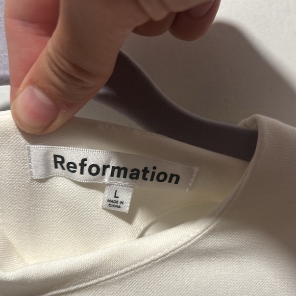 New REFORMATION finsbury dress - Picture 2 of 11